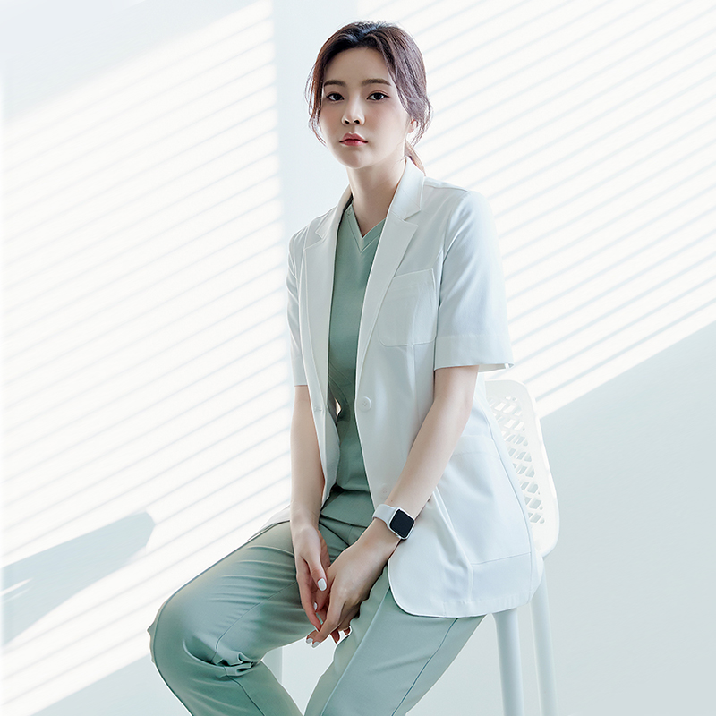 Koreaanse stijl high-end medis - Medical Lab Years recensie en prijs